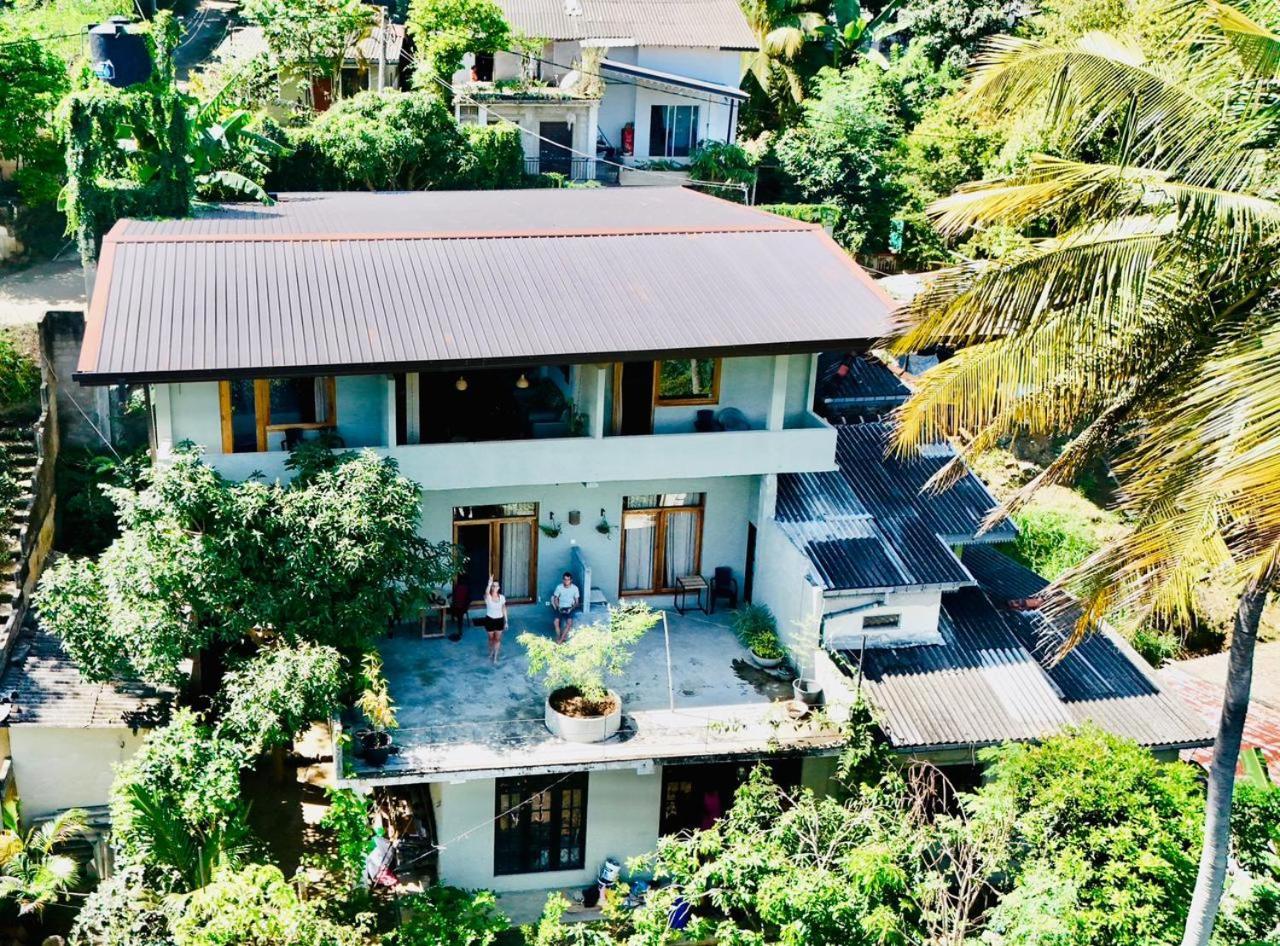 The Traveller Kandy Exterior foto